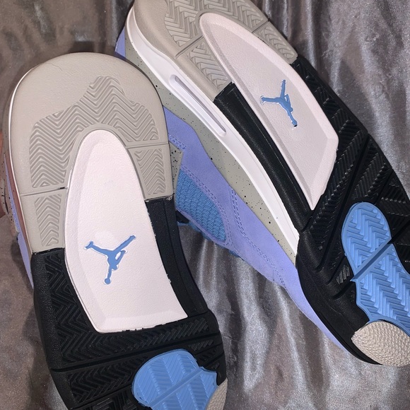 Jordan 4 unc - Picture 4 of 5